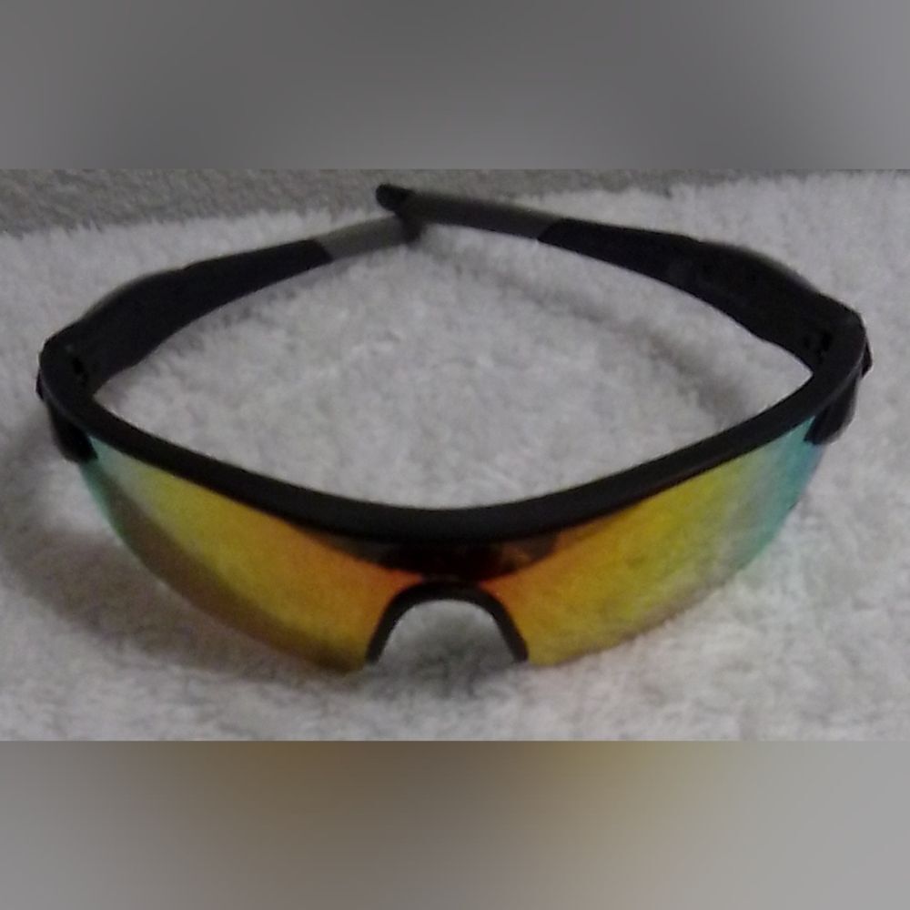 Brand New BattleVision Polarized Sunglasses by BulbHead” Unisex